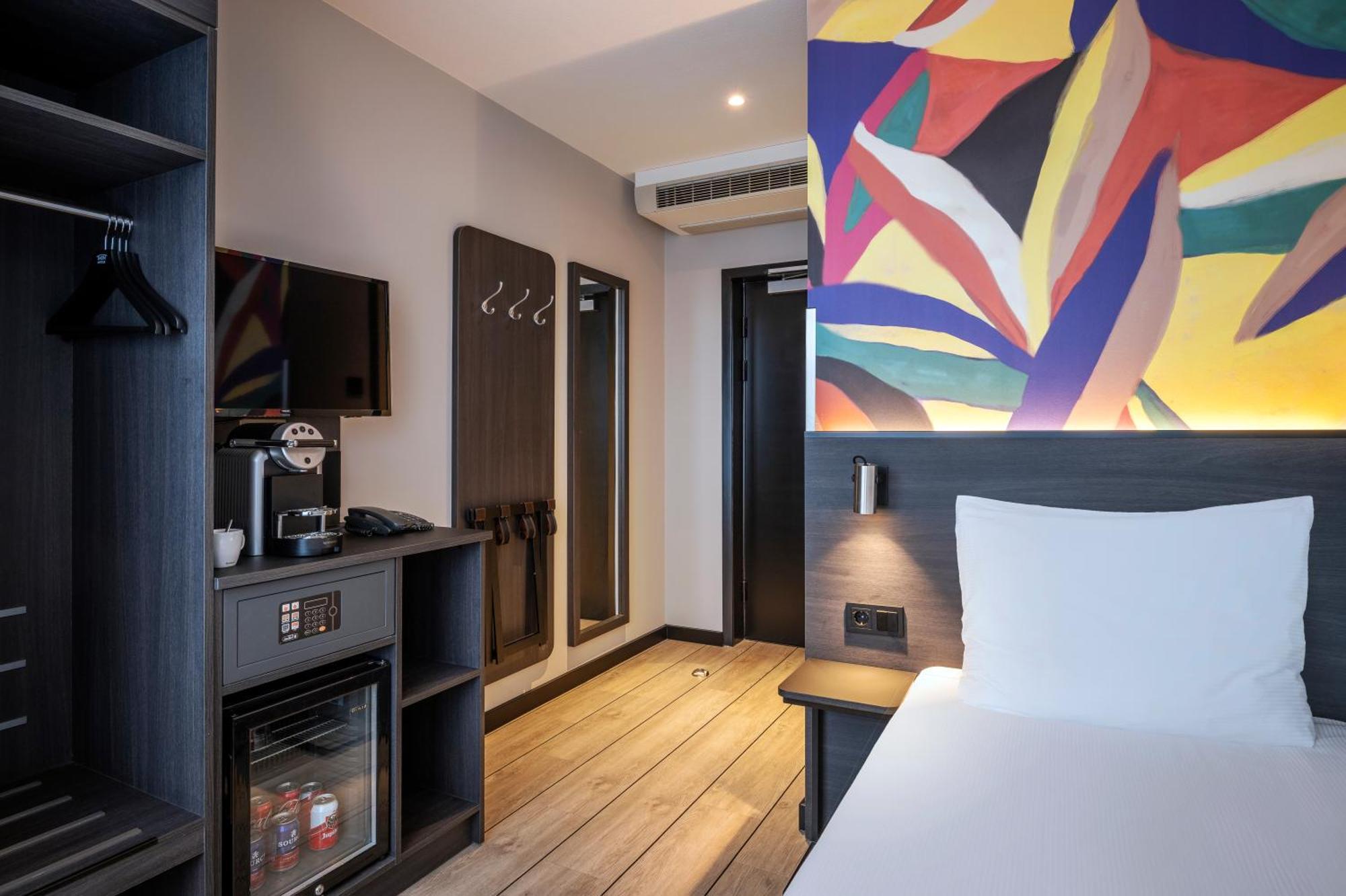 Budget Single Room,1516406008:JPEG