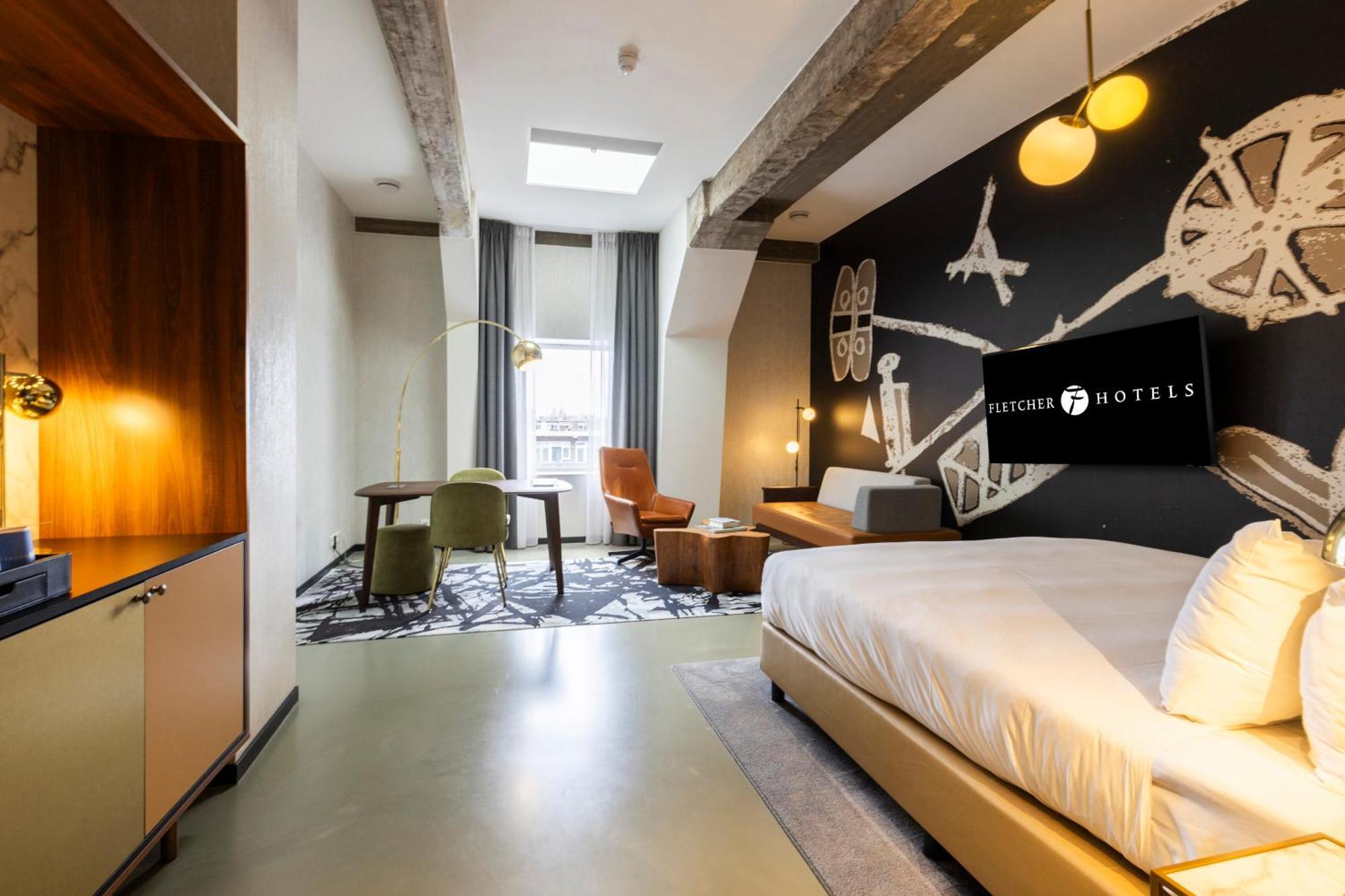 Deluxe Double Room Balcony,1578460853:JPEG