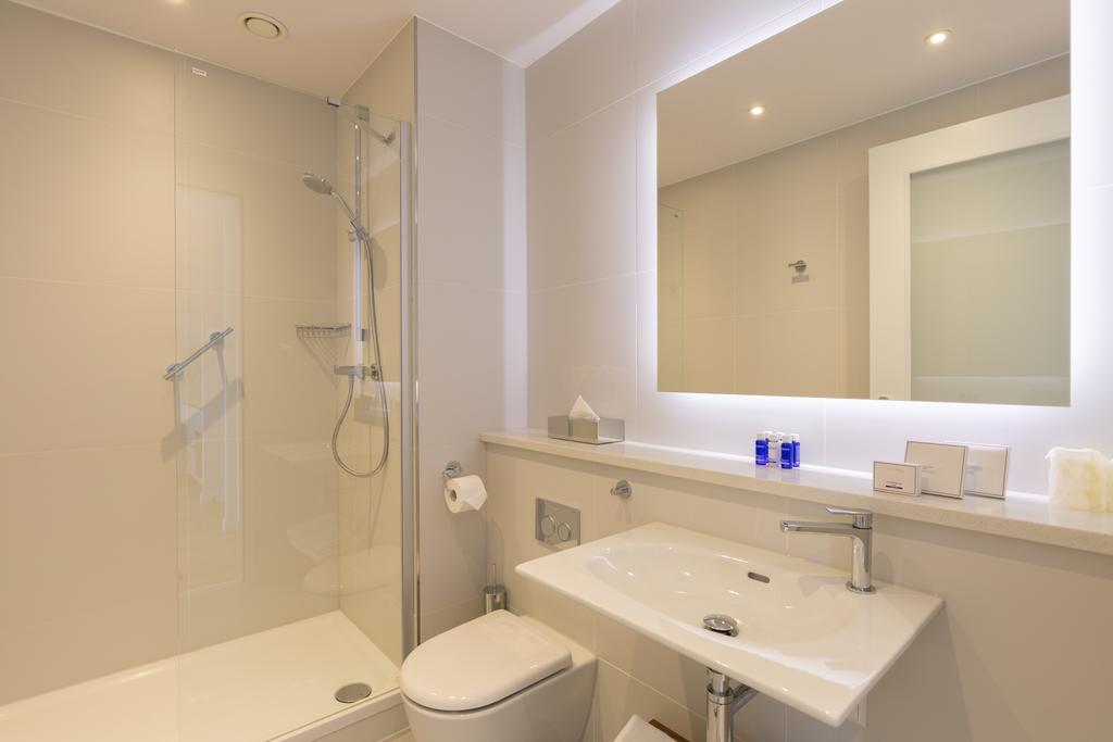 One Bedroom Corner Apartment,777169579:JPEG